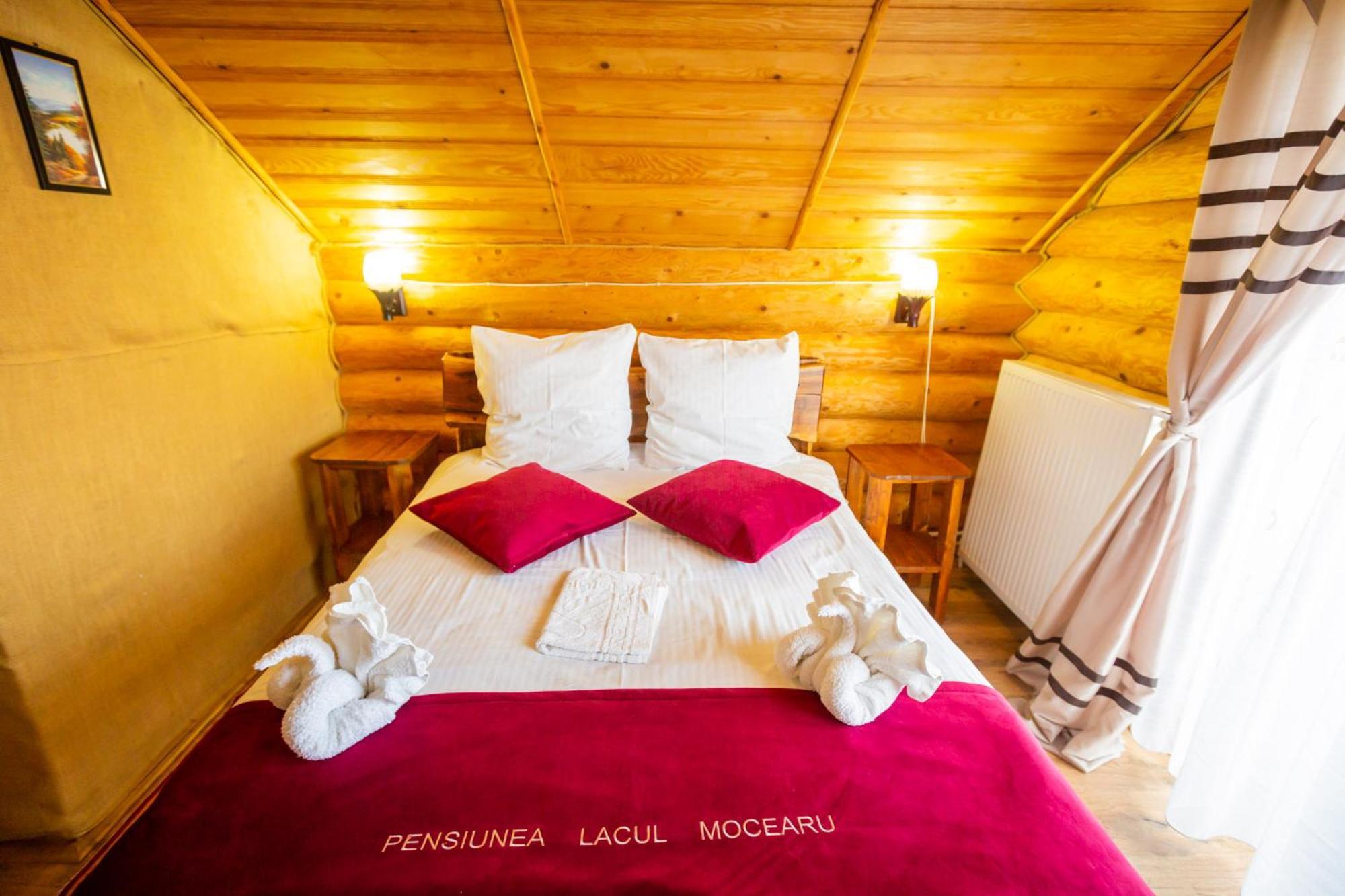 Pensiunea Lacul Mocearu Hotell Budesti  Exteriör bild